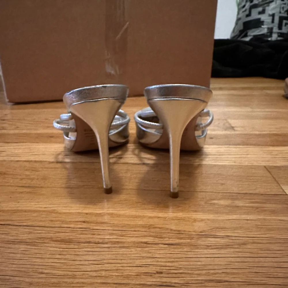 Schutz Silver Lela Heeled Mules Size 7 - Picture 4 of 5